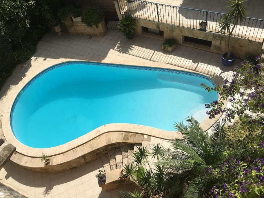 Studio Apartment With Pool In House Of Character. Birkirkara Esterno foto