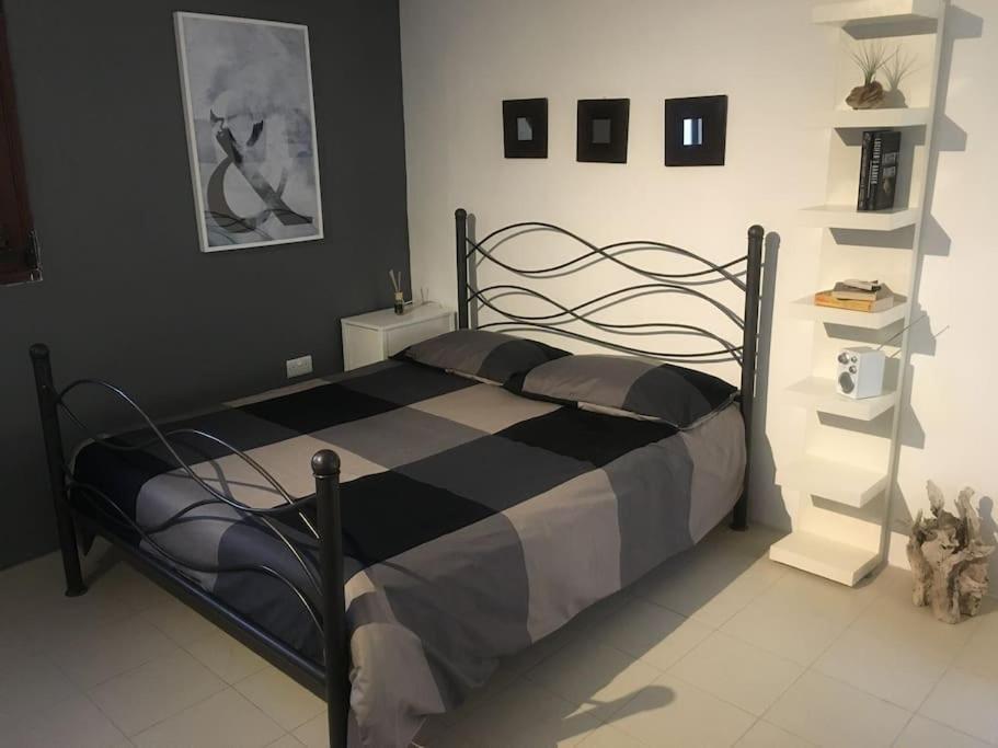 Studio Apartment With Pool In House Of Character. Birkirkara Esterno foto